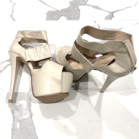 N.Y.L.A. Beige Leather Platform Peep Toe Heel - Picture 1 of 2